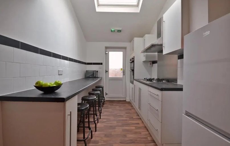 Beeston, Nottingham - Image 1