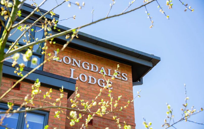 Longdales Lodge, Uphill, Lincoln - Image 1