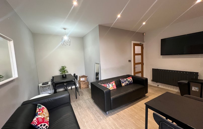 New 82 Dunkirk Road, Dunkirk, Nottingham - Image 1