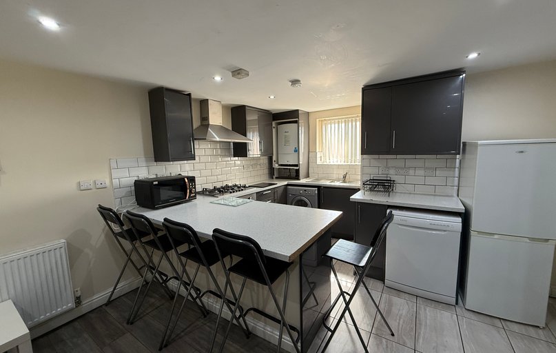 72 Derby Grove, Radford, Nottingham - Image 1