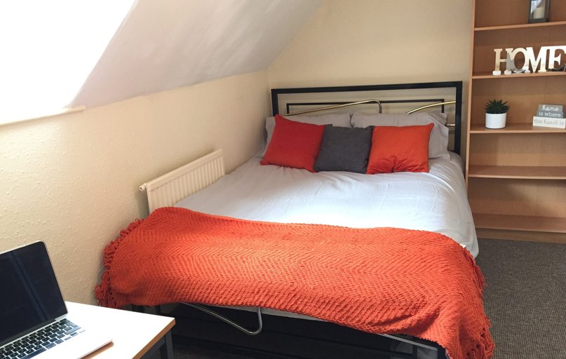 (OLD) 16 Abbot Street, St Catherines, Lincoln - Image 1