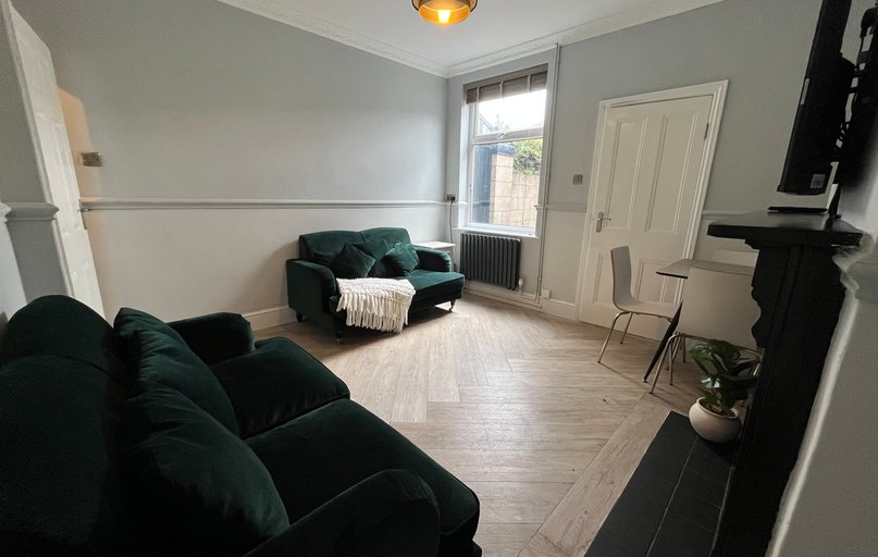 23 Drake Street, West End, Lincoln - Image 1