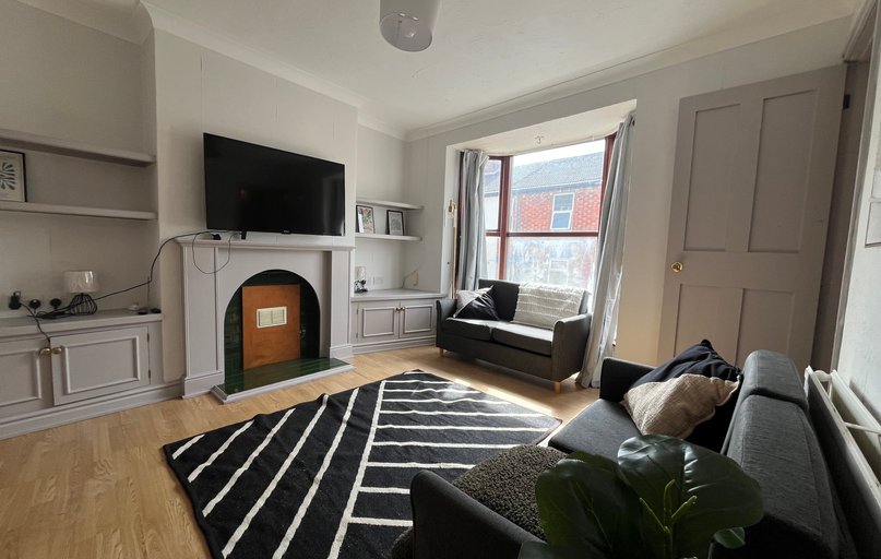 24 Victoria Terrace, West End, Lincoln - Image 1