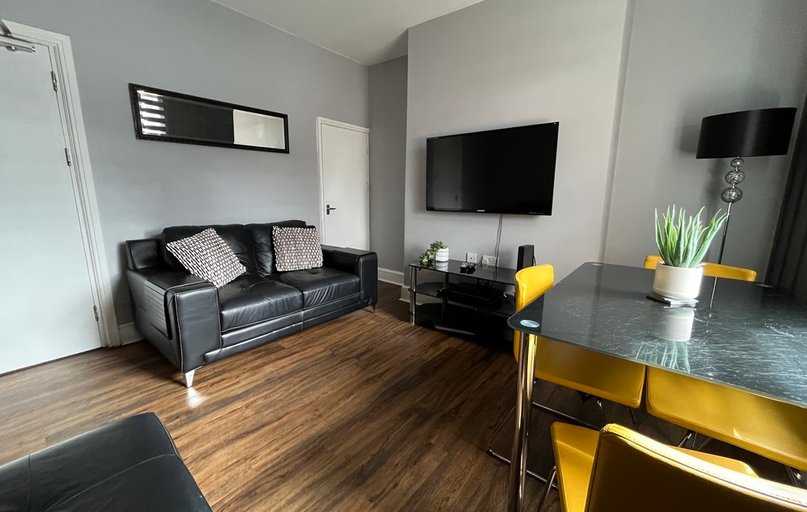 42 Kesteven Street, City Centre, Lincoln - Image 1