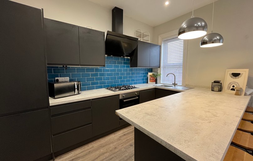 8 Albert Crescent, West End, Lincoln - Image 1