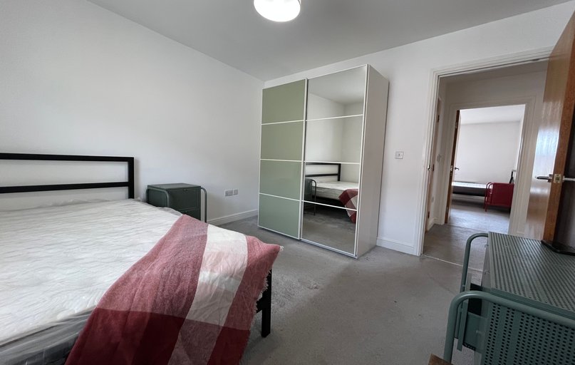 113 Riverside Drive, City Centre, Lincoln - Image 1