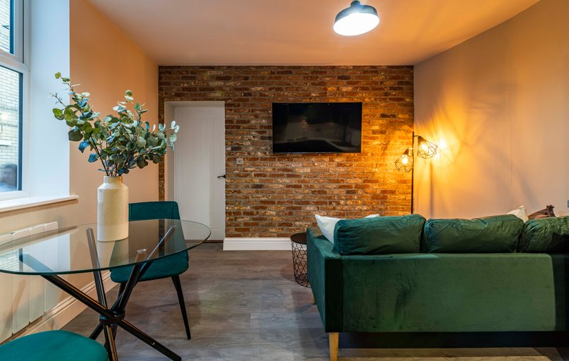 157 High Street, City Centre, Lincoln - Image 1