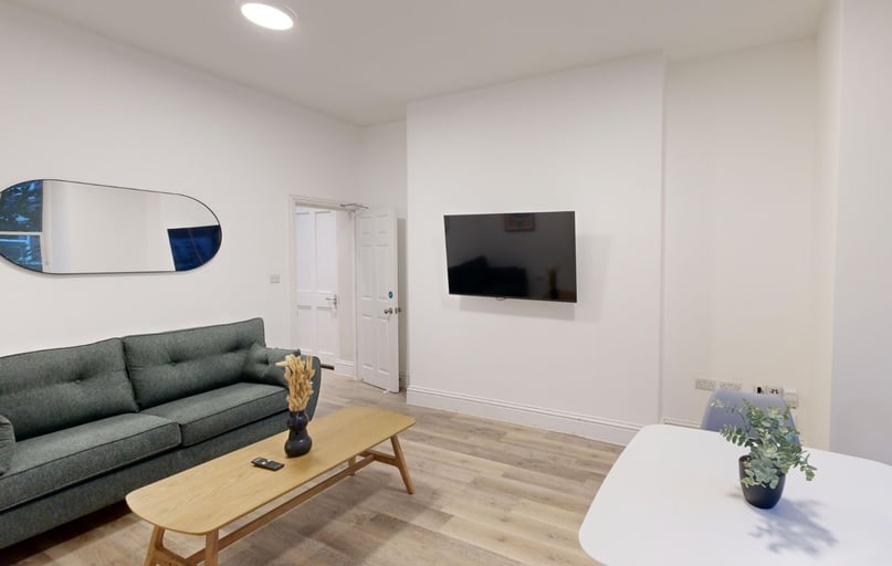 105-107 Portland Road, Arboretum, Nottingham - Image 1