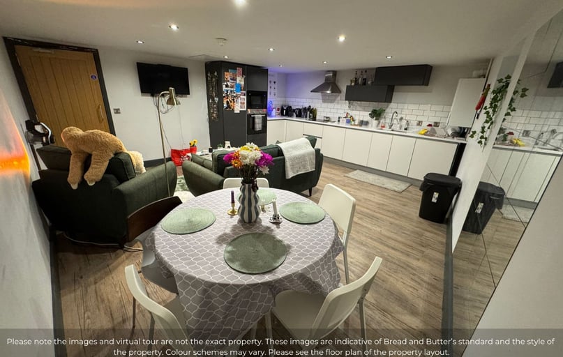 66-72 Houndsgate, Lace Market, Nottingham - Image 1