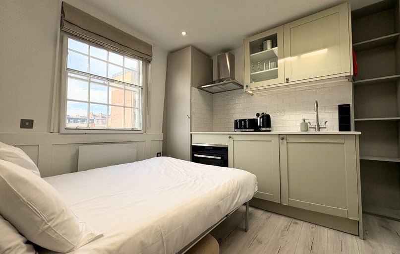 Baker Street, Marylebone, London - Image 1