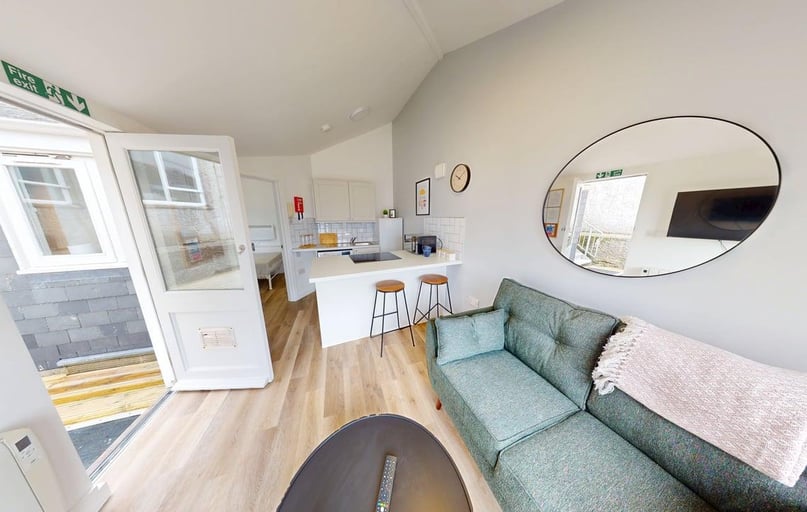 Arwenack Street, City Centre, Falmouth - Image 1