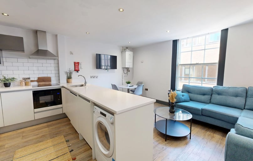 66-72 Houndsgate, Lace Market, Nottingham - Image 1