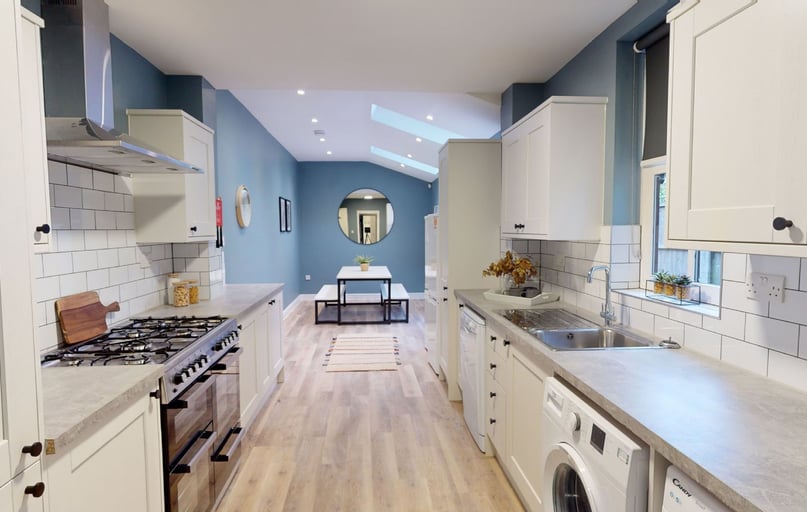 Midland Avenue, Lenton, Nottingham - Image 1