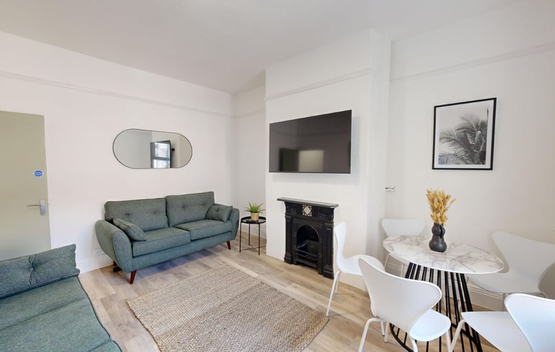 Cardigan Terrace, Jesmond Vale, Newcastle - Image 1