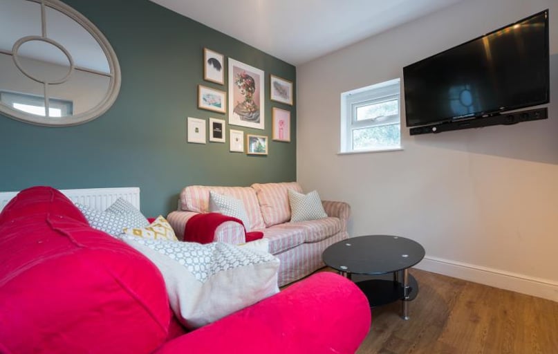 Glenroy Street, Plasnewydd, Cardiff - Image 1