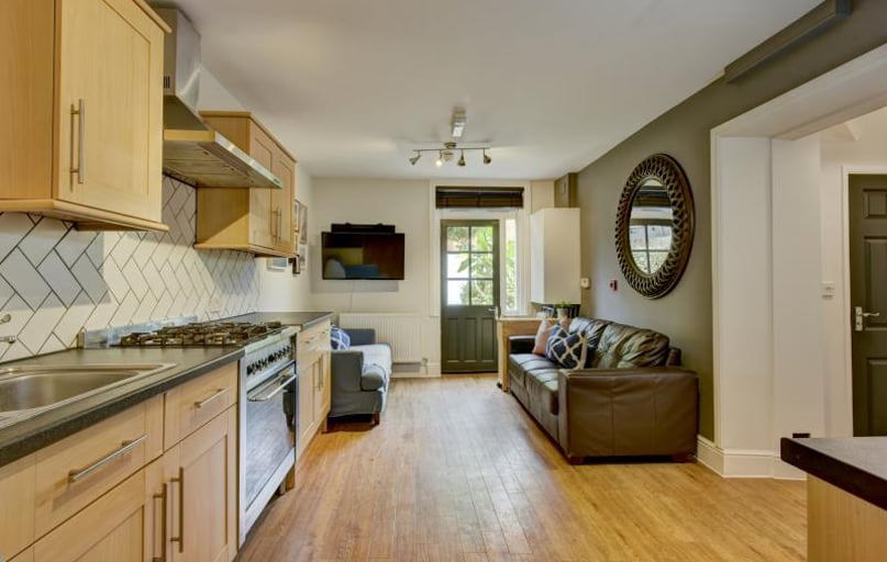 Pinhoe Road, Mount Pleasant , Exeter - Image 1