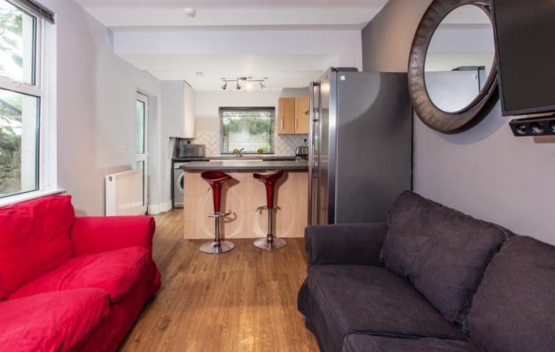 Moy Road, Cathays, Cardiff - Image 1