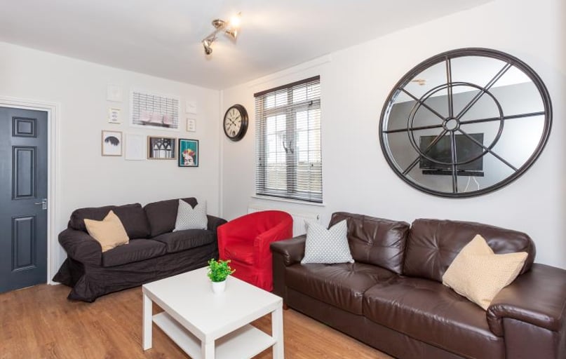 Malefant Street, Cathays, Cardiff - Image 1