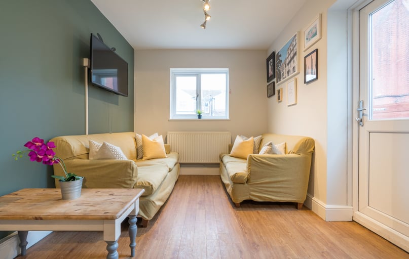 Fawcett Road, Southsea, Portsmouth - Image 1