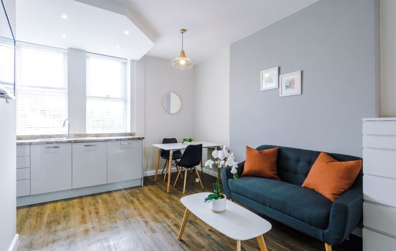 Burdon Terrace, Sandyford, Newcastle - Image 1