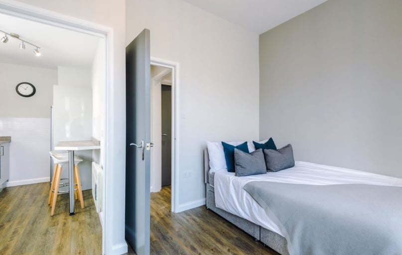 Burdon Terrace, Sandyford, Newcastle - Image 1