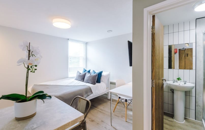 Jesmond Road, Sandyford, Newcastle - Image 1