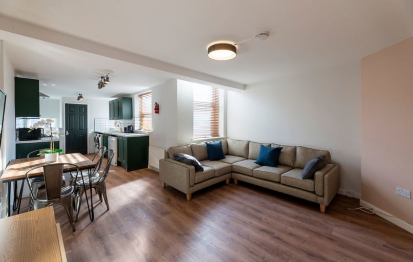 Eighth Avenue, Heaton, Newcastle - Image 1