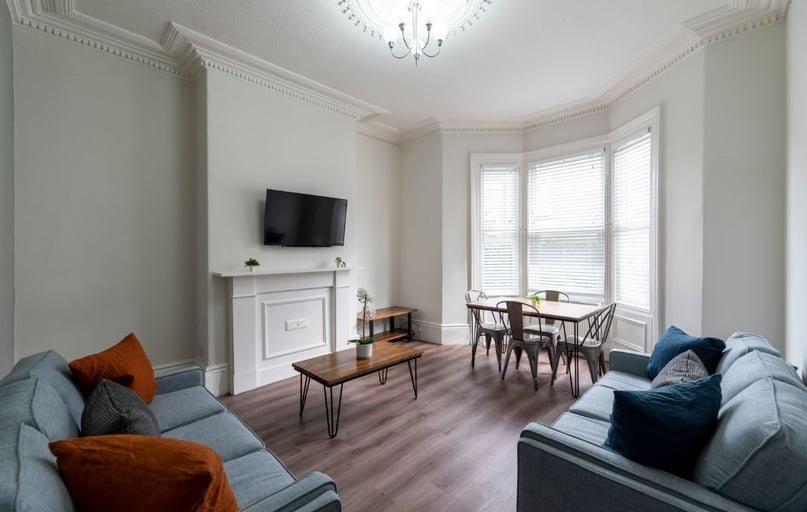 Cardigan Terrace, Heaton, Newcastle - Image 1