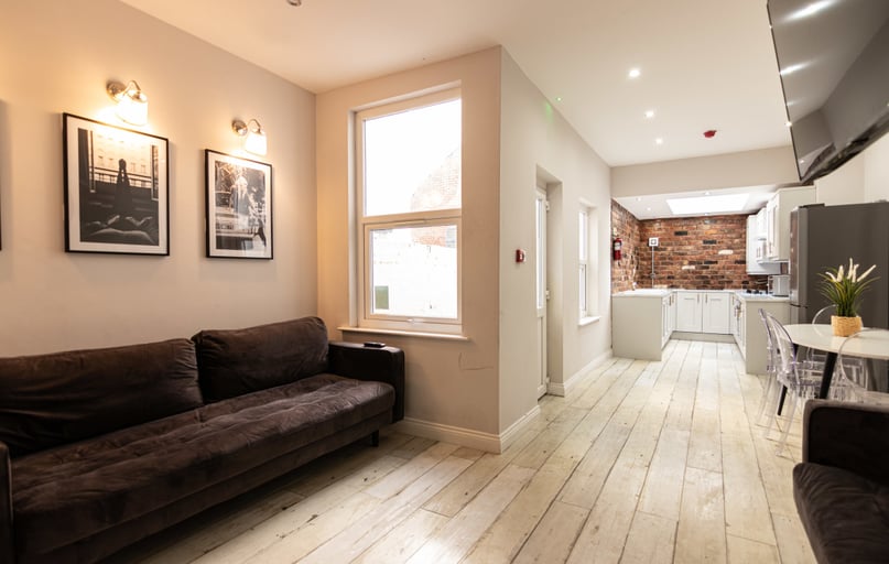 8 Alderson Road, Toxteth, Liverpool - Image 1