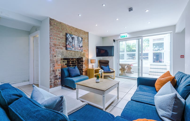 Kensington Terrace, Hyde Park, Leeds - Image 1