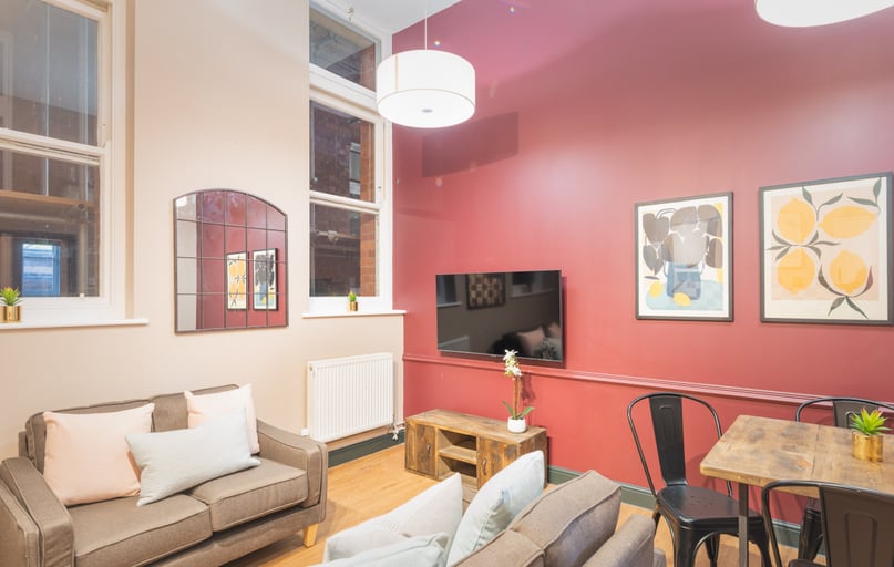 Flat W Bishop Blackall School, St James, Exeter - Image 1
