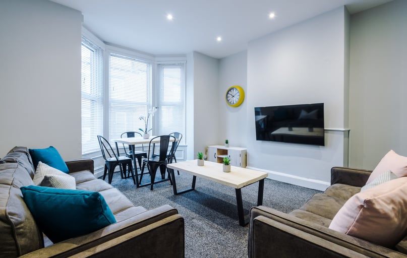 23 Norwood Terrace, Hyde Park, Leeds - Image 1