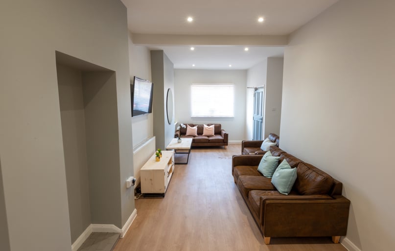 11 Well Street, St Sidwells, Exeter - Image 1