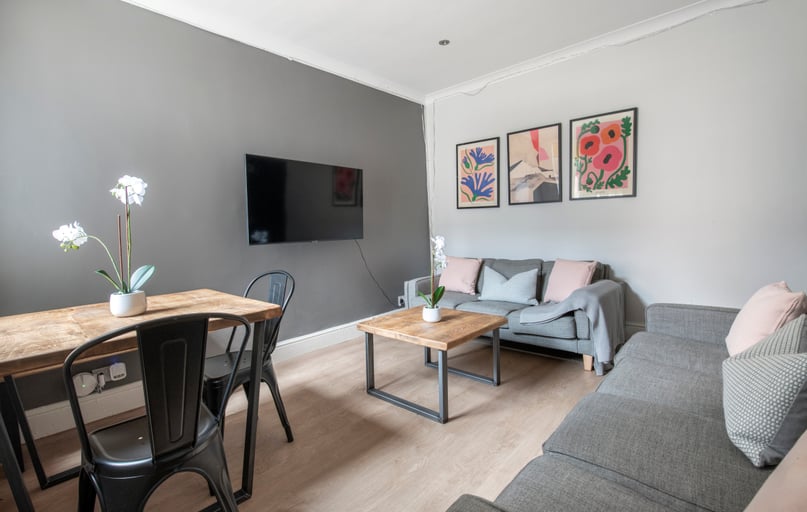 76 Rothesay Avenue, Radford, Nottingham - Image 1