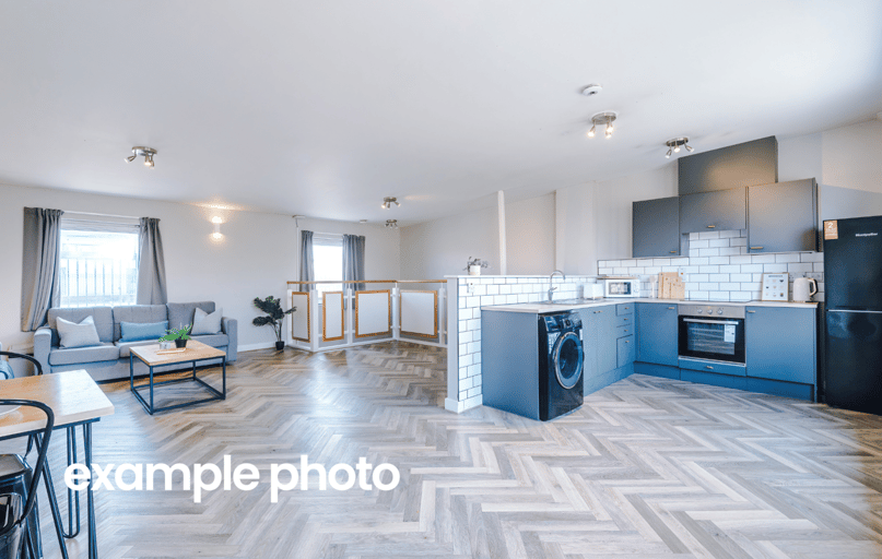 Flat 69, Mayfair Court, Fallowfield, Manchester - Image 1