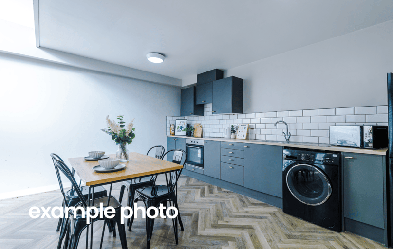 Flat 44, Mayfair Court, Fallowfield, Manchester - Image 1