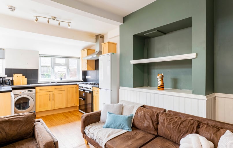 Danes Road, St Sidwells, Exeter - Image 1