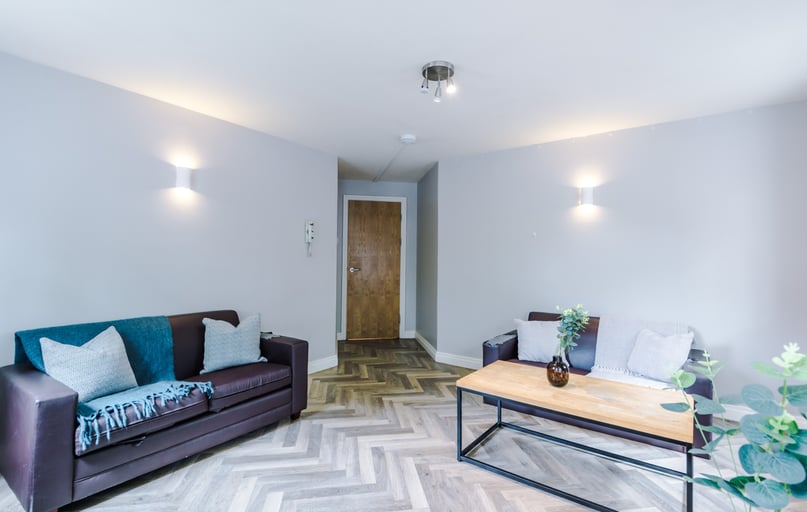 Flat 7, Rylands House, Fallowfield, Manchester - Image 1