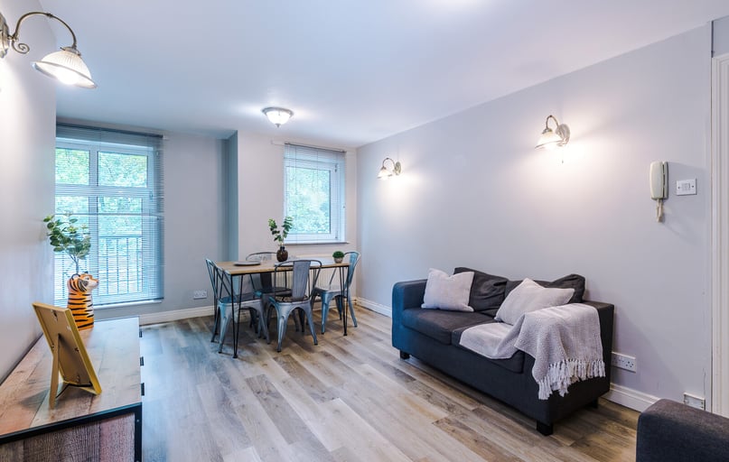Flat 3, Dalton House, Fallowfield, Manchester - Image 1