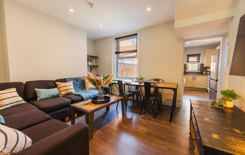 Hawthorne Terrace, Nevilles Cross, Durham - Image 1