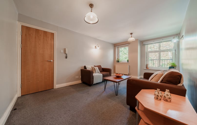 Flat 6, Lowry House, Fallowfield, Manchester - Image 1