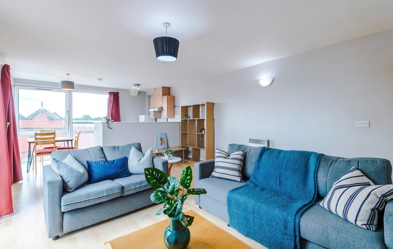Flat 32, Mayfair Court, Fallowfield, Manchester - Image 1