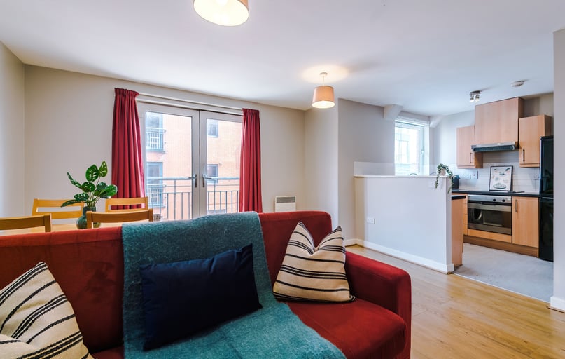 Flat 69, Mayfair Court, Fallowfield, Manchester - Image 1