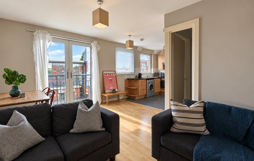 Flat 28, Mayfair Court, Fallowfield, Manchester - Image 1