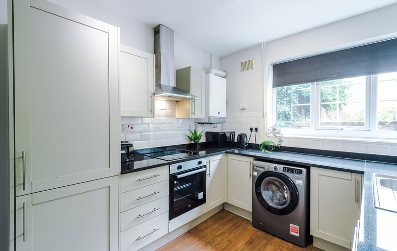28 Johnson Road, Lenton, Nottingham - Image 1