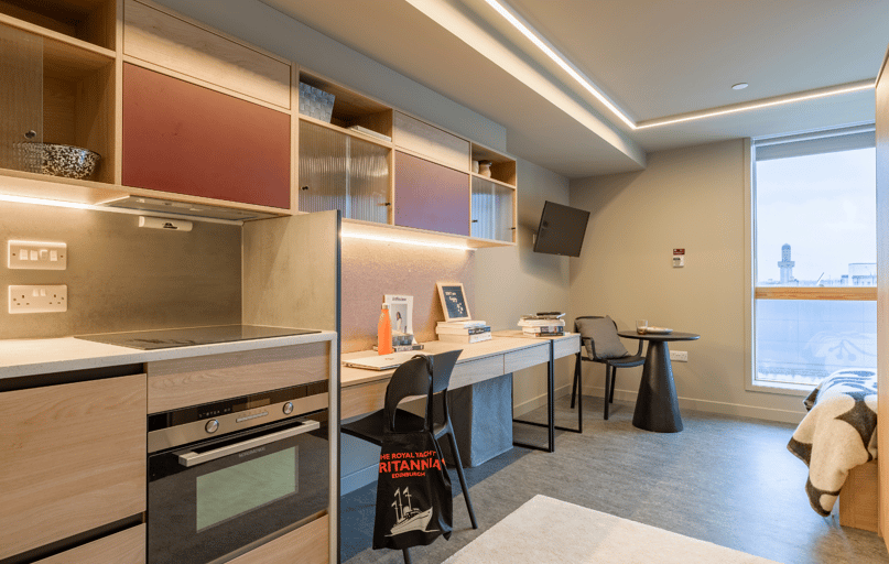 Superior Studio, Potterrow, 16-20 Potterrow, Marchmont, Edinburgh - Image 1