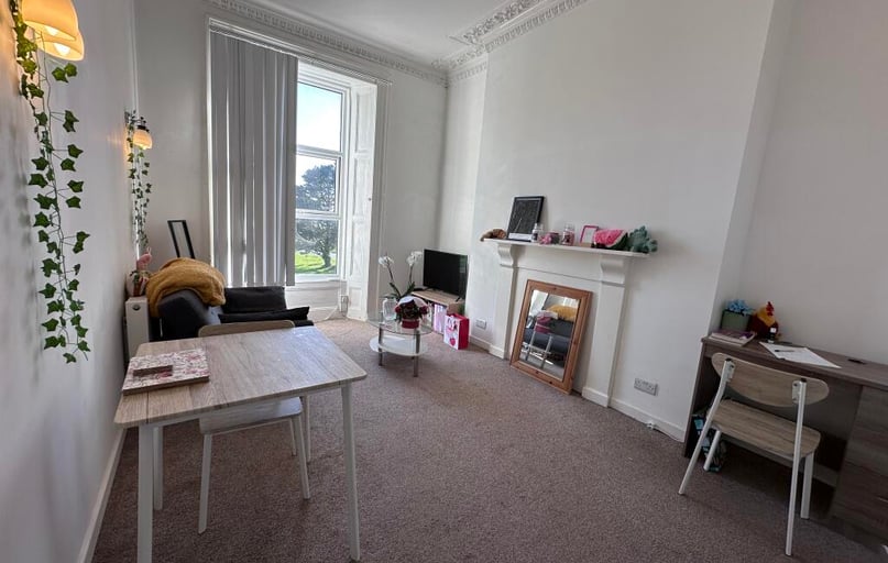 F3, Plymouth - Image 1