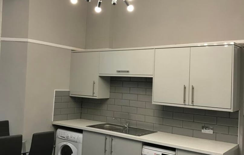 138 North Hill (students), Plymouth - Image 1