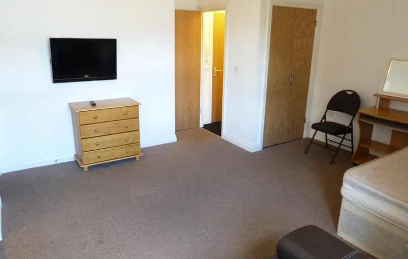 Flat 7, Plymouth - Image 1
