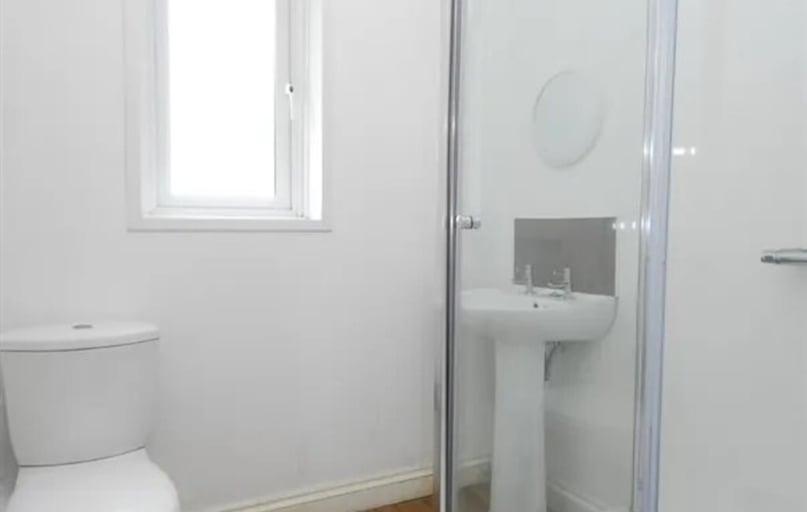 49a North Street (students), Plymouth - Image 1